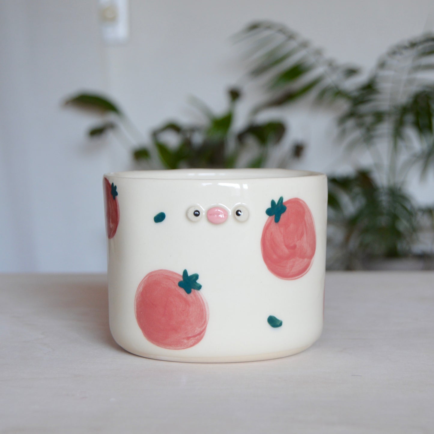 Tomato Pot